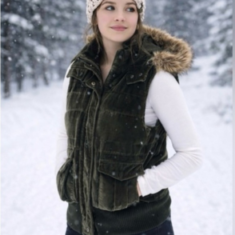 Old Navy Velvet Faux Fur Hooded Puffer Vest